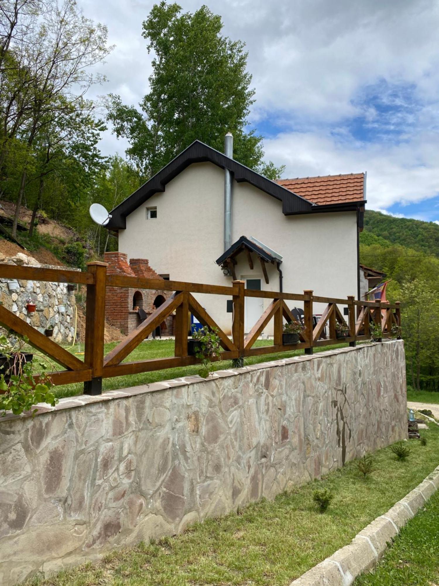 Kuca Za Odmor ,,Balkan” Crni Vrh Kültér fotó